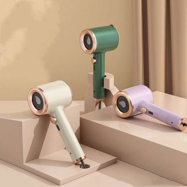 Mini portable clothes steamer convenient for work & travel small size - Image 4