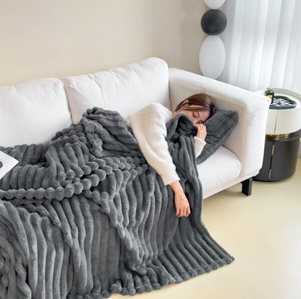 Soft Wind Bubble Velvet Blanket Warm Solid Rabbit Fur Blankets - Image 7