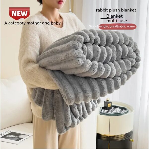 Soft Wind Bubble Velvet Blanket Warm Solid Rabbit Fur Blankets - Image 2