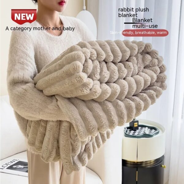 Soft Wind Bubble Velvet Blanket Warm Solid Rabbit Fur Blankets - Image 4